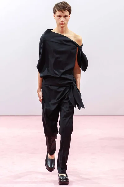 Look 22